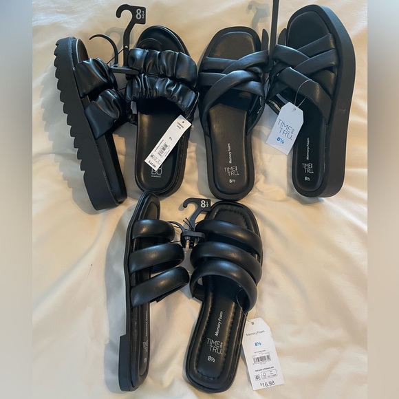 3 Pair Sandals 8.5 - Picture 2 of 8